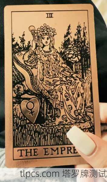 塔罗牌黑白纹身图案,女生专属的神秘美学指南