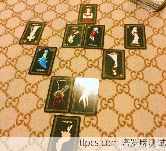 蝴蝶图案塔罗牌是啥意思?资深玩家带你揭秘背后的神秘讯息!