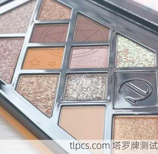 塔罗牌眼影红盘画法图解,神秘妆容与命运解读的完美结合
