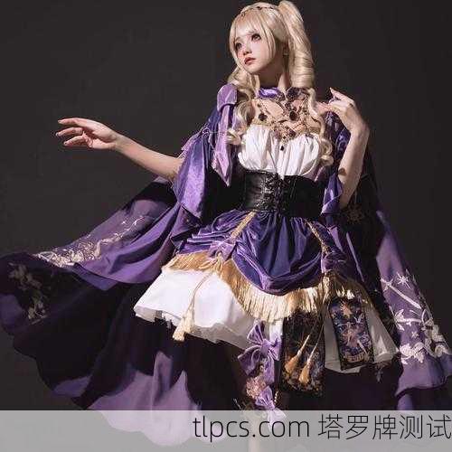 穿裙子的女人塔罗牌,神秘、直觉与女性力量的象征