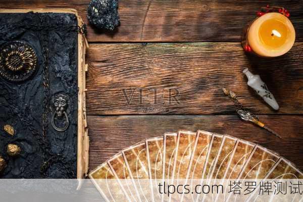 方向一，以塔罗牌为主题的时尚造型/摄影大片