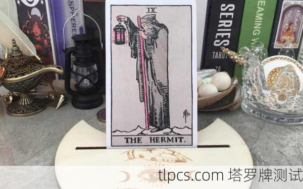 花影塔罗牌（Shadowscapes Tarot）是一副基于韦特体系创作的塔罗牌，由艺术家Stephanie Pui-Mun Law绘制，以其梦幻、细腻的水彩画风和神话元素著称