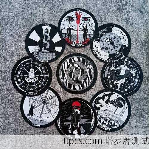 塔罗牌中的蛇牌，智慧、诱惑与蜕变的象征