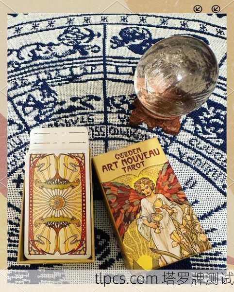塔罗牌真的能算前世？我亲手抽牌，看到了让我脊背发凉的画面…