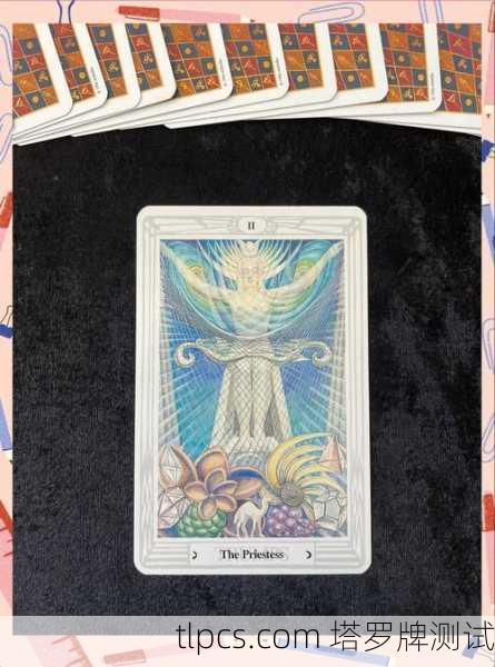 女祭司塔罗牌,神秘面纱下的直觉指引者