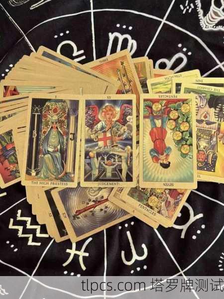塔罗牌设计调查，当神秘学遇见现代审美