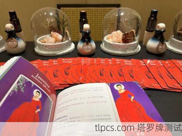 塔罗牌的檀香，一场穿越时空的嗅觉占卜